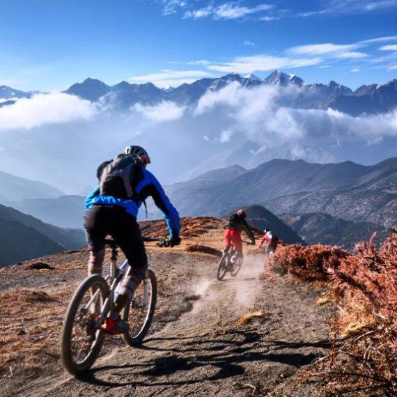 Enduro Mountain Bike Tour in Nepal